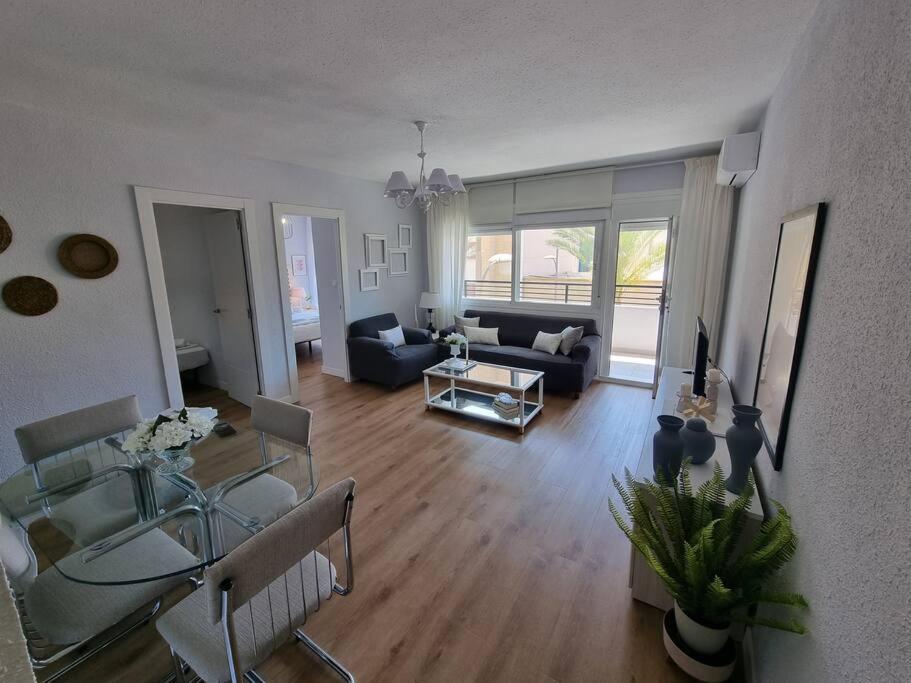 Aguadulce, Apto Santa Monica 2 Hab Con Terraza, Aire, Wifi, A 5 Min De La Playa Aguadulce  Buitenkant foto